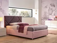 Letto piazza e mezzo con giroletto Letto da 1 piazza e mezza sally imbottito in tessuto flamingo e mirto Collezione esclusiva a prezzo scontato