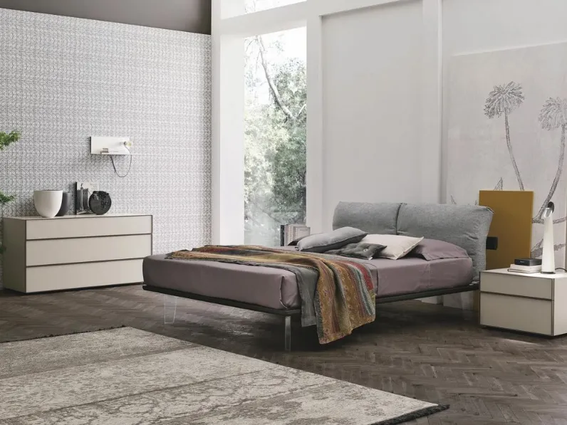 Letto imbottito modello Piuma di Tomasella scontato 31%