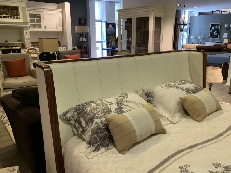 Scopri il Letto Matrimoniale Privilege: Collezione Esclusiva con un Ribasso Imperdibile!