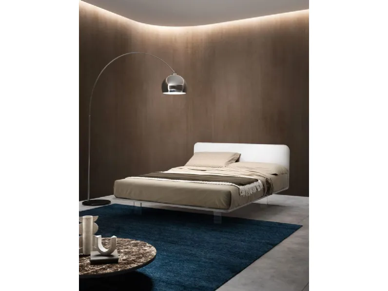 Letto design con gambe Brilliant Samoa a prezzo scontato