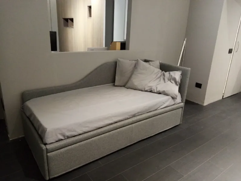 Letto imbottito modello Singolo con secondo letto di Gienne scontato 48%