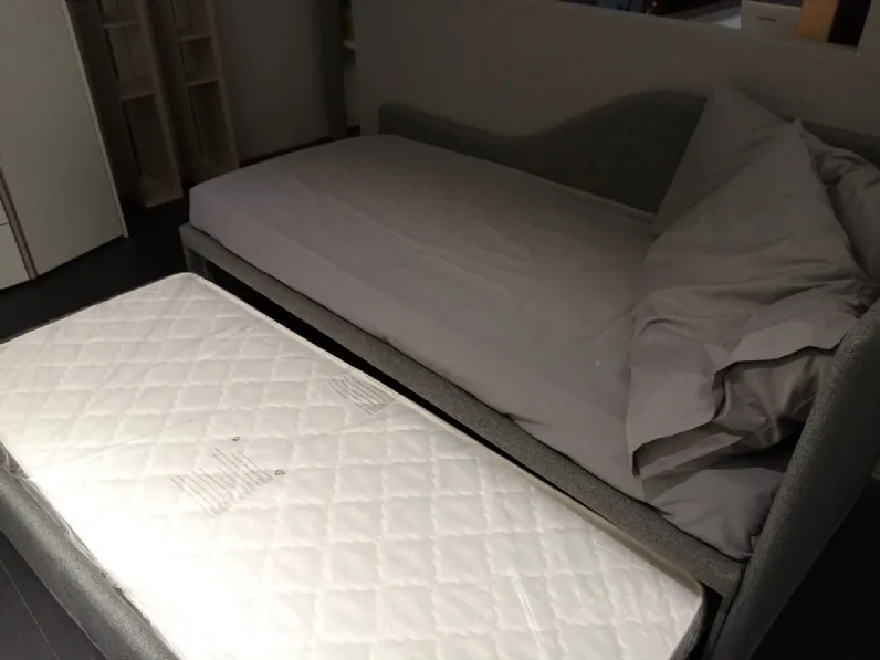 Letto imbottito modello Singolo con secondo letto di Gienne scontato 48%