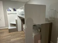 Scopri il Letto Design Tana del Lupo di Doimo Cityline scontato del 40%. Un'ottima scelta per un architetto!