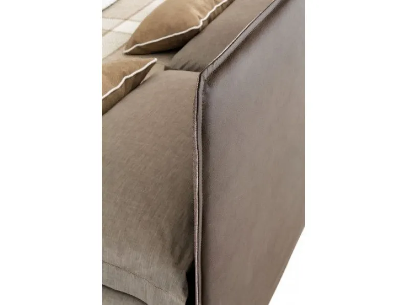 Letto design con piedini Snap Le comfort a prezzo scontato