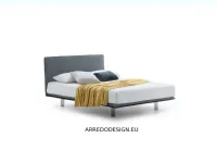 Letto matrimoniale con piedini Snap Le comfort a prezzo scontato
