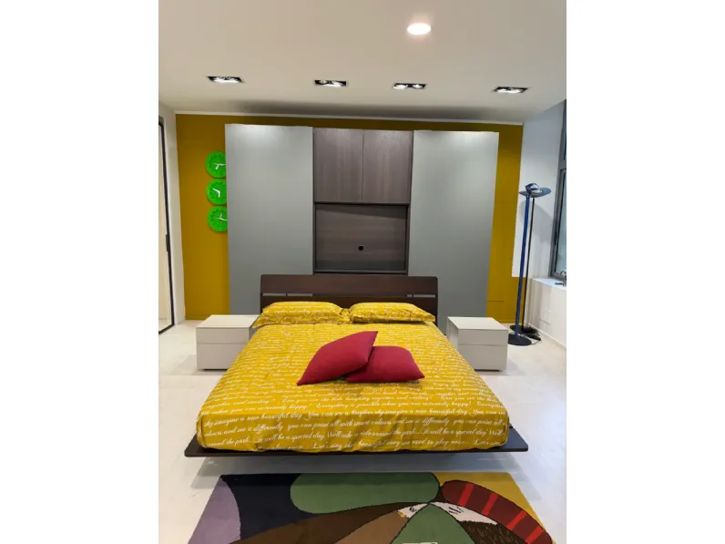 Letto in legno modello Tadao di Flou scontato 25%