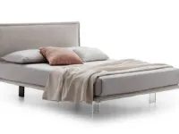 Letto imbottito con gambe VascoLe comforta prezzo scontato