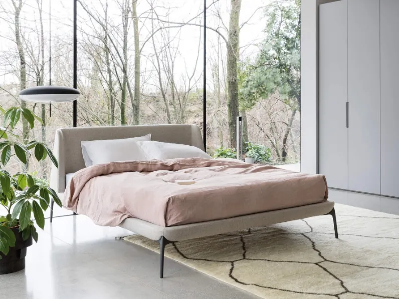 Letto imbottito con gambe VelvetNovamobilia prezzo scontato