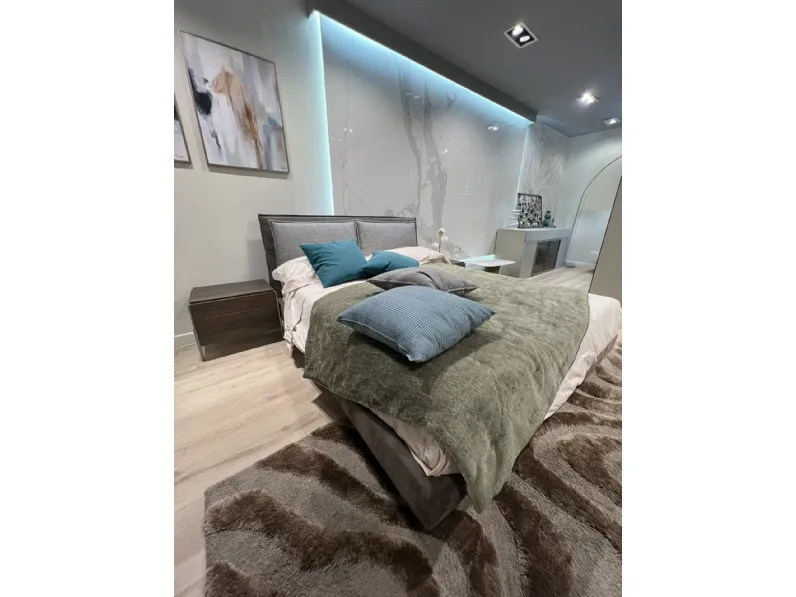 Letto imbottito con giroletto Wiki box�V&nice�a prezzo scontato