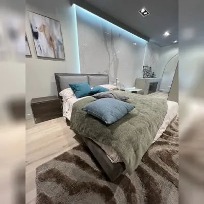 Letto imbottito con giroletto Wiki box�V&nice�a prezzo scontato