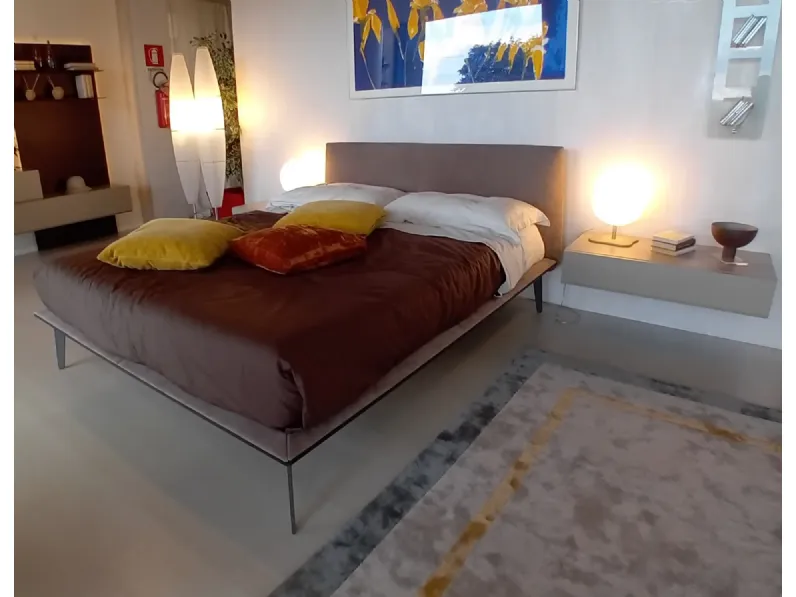 Approfitta dello sconto 30% sul letto Xilo testata imbottita di Alf da fre