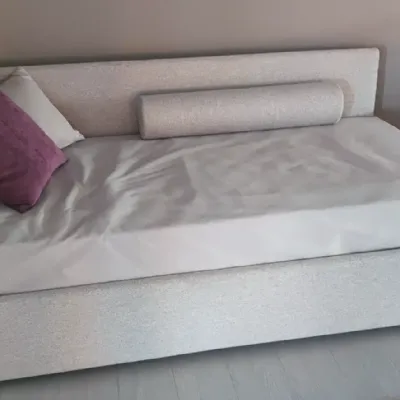 Letto singolo con piedini Joy estraibile modello 4 a prezzo riservato 