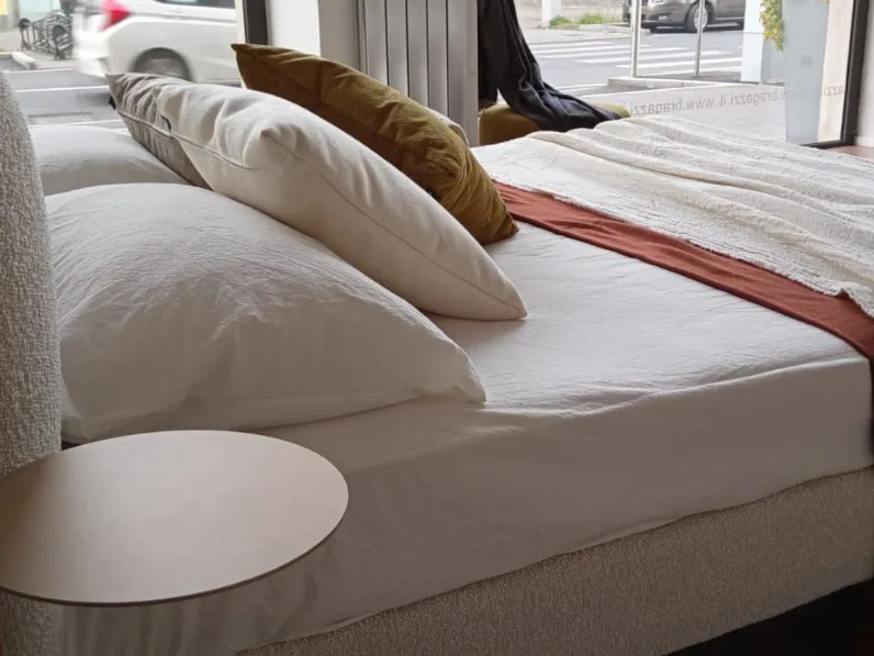 Scopri il Letto Flag di Bolzan scontato del 25%! Un'occasione imperdibile per arredare la tua casa.