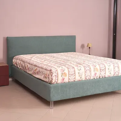 Letto moderno Puppis Cosmoletti con un ribasso del 45%