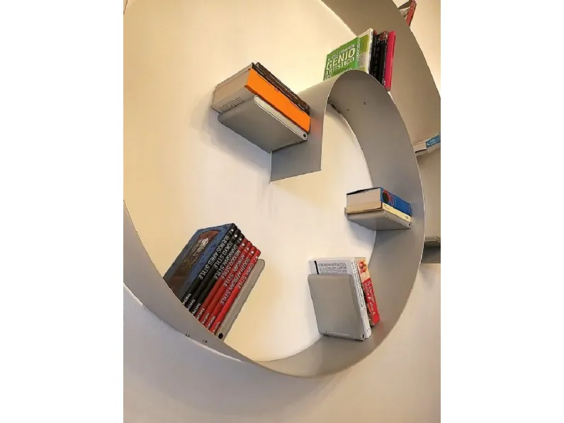 Libreria Book worm alluminio stile design di Kartell scontata del 40%