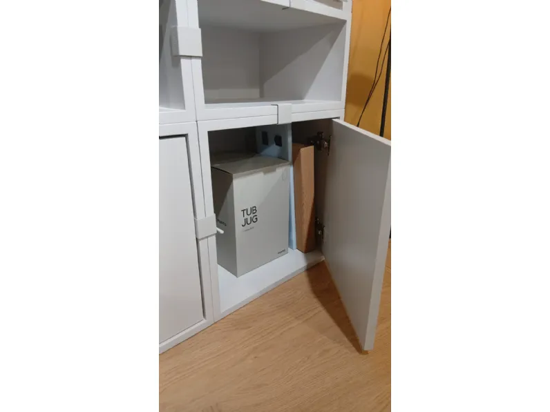 Libreria Stacked libreria componibile by muuto stile design di Collezione esclusiva scontata del 32%