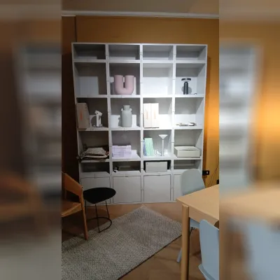 Libreria Stacked libreria componibile by muuto stile design di Collezione esclusiva scontata del 32%