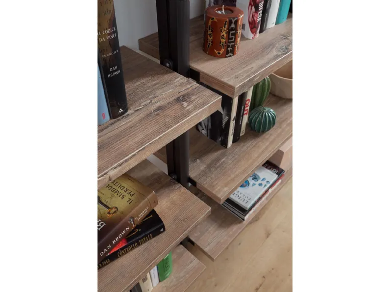 Libreria La primavera in metallo a prezzo scontato: scopri Natasha