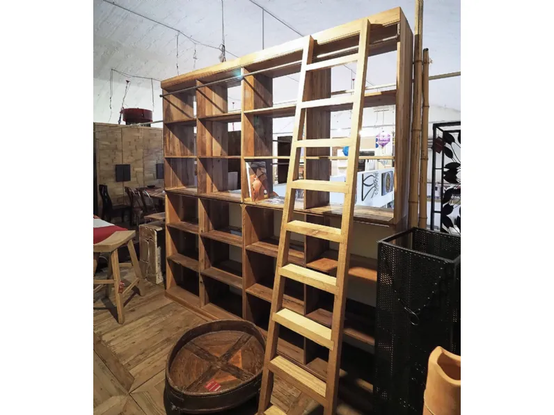 Libreria  legno con scala  Outlet etnico in stile moderno a prezzi convenienti