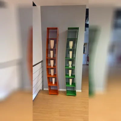 Libreria Librerie trave metallo con tirante  stile design di Kartell in offerta