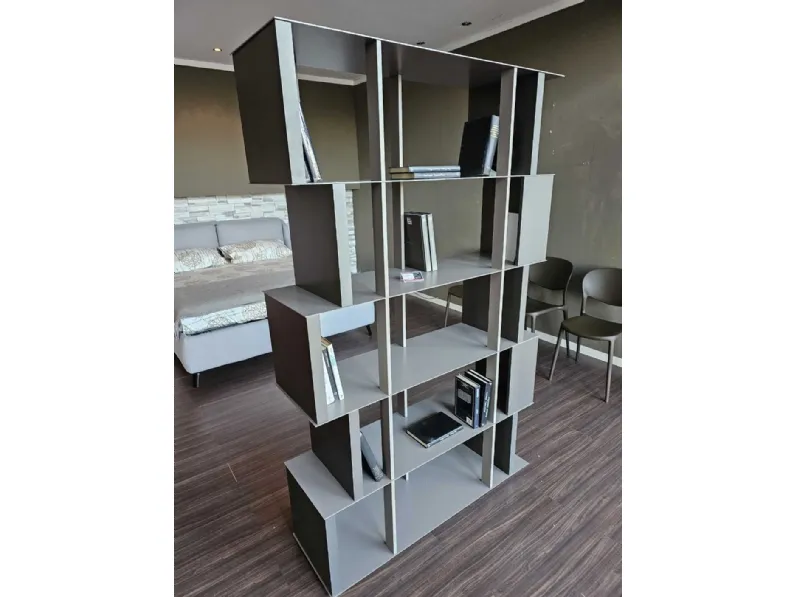 Libreria Manga  stile moderno di Ozzio scontata del 30%