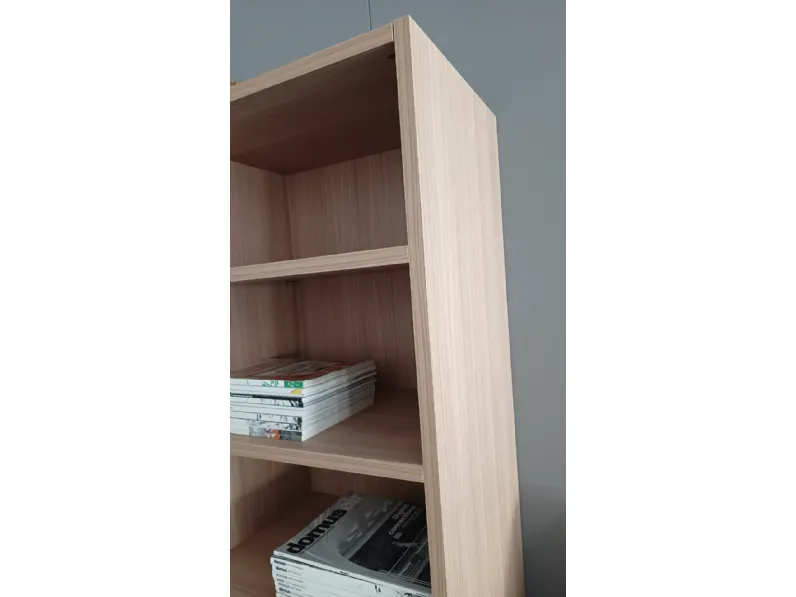 Libreria Frame Doimo cityline in stile moderna con forte sconto