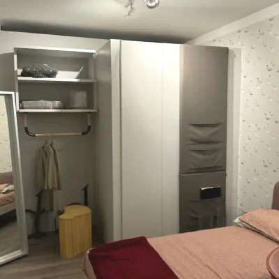 Libreria I nidi Battistella in stile design con forte sconto