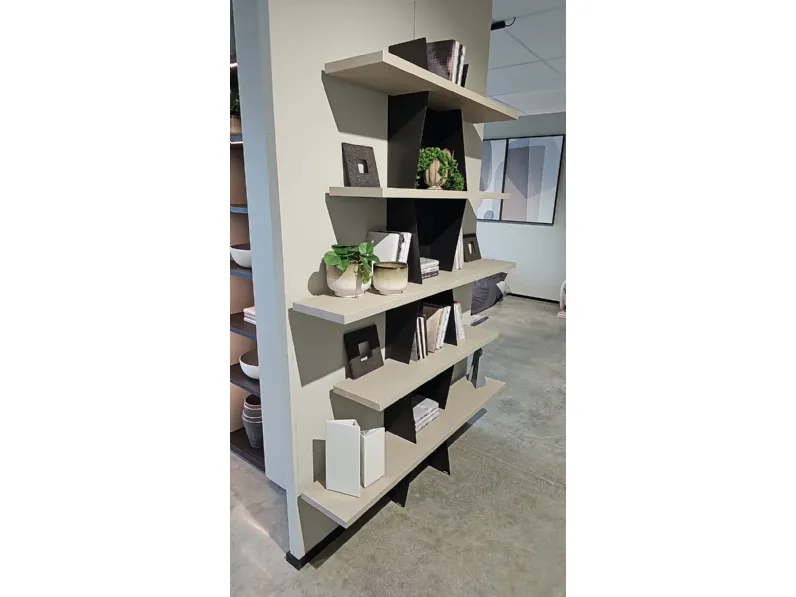 Libreria Tomasella in laminato materico scontata -31%: scopri Libreria a parete versus