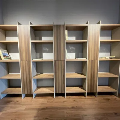 Libreria Mito linosa stile moderno di Imab scontata del 50%