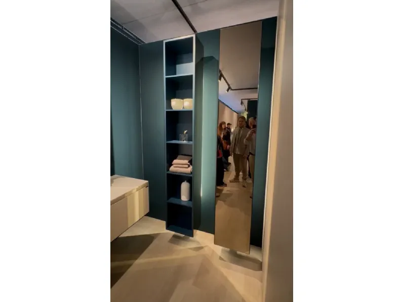 Libreria Lago in vetro scontata -45%: scopri Twist bookshelf