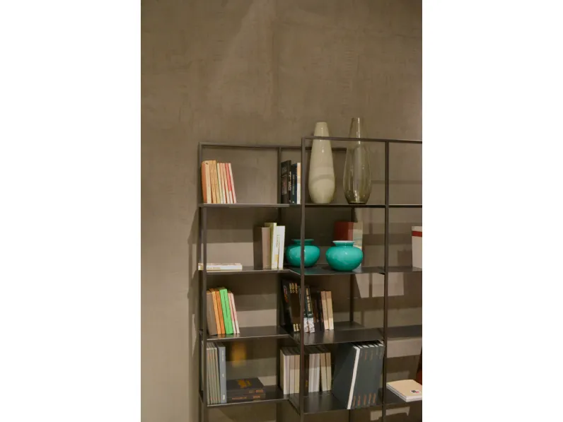 Libreria Optic stile moderna di Bonaldo scontata del 42%