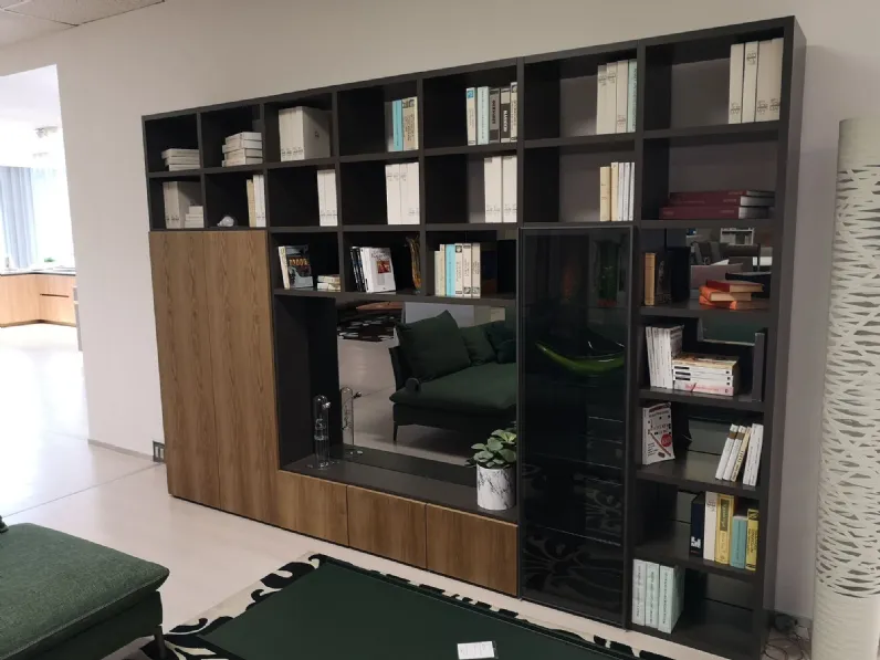 Libreria Pari & dispari Presotto in stile moderna a prezzi outlet