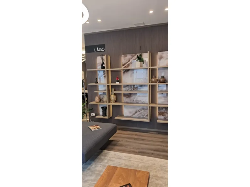 Libreria Pentagram stile design di Lago scontata del 40%