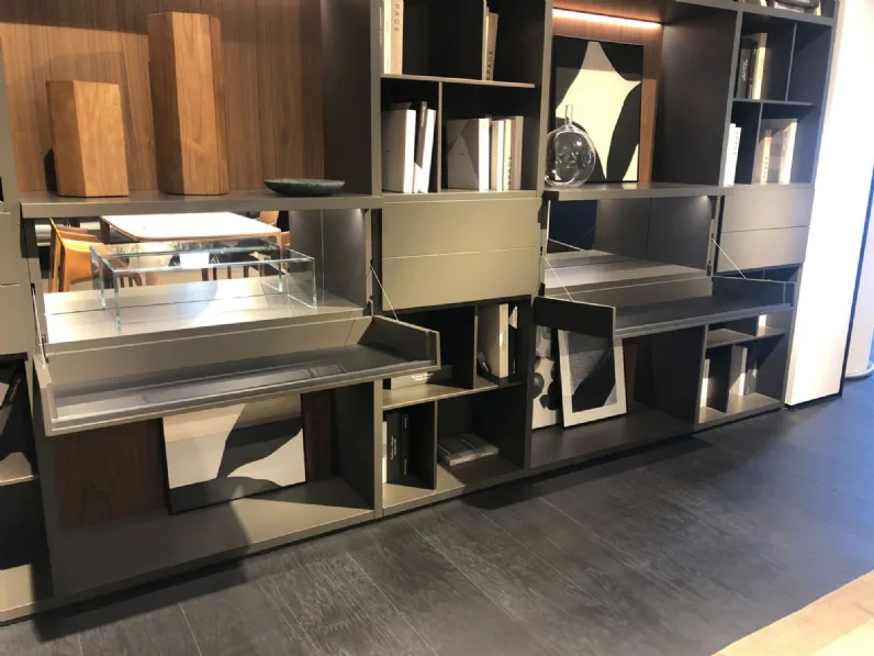 Libreria Wall system stile design di Poliform in offerta