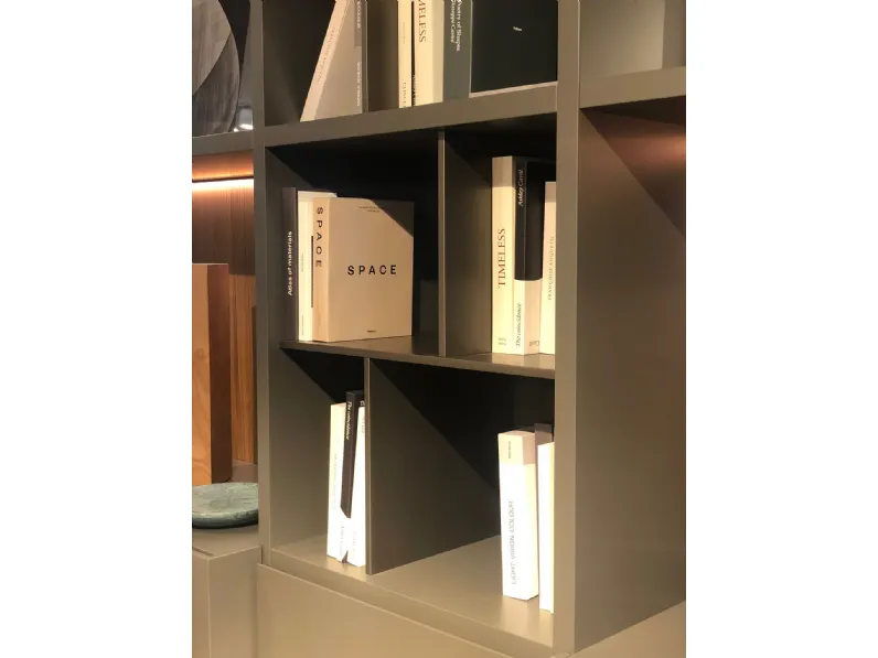 Libreria Poliform in legno a prezzo Outlet: scopri Wall system