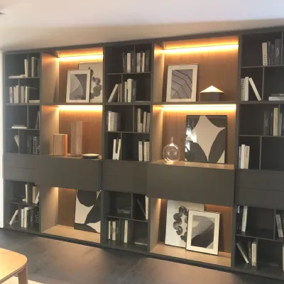 Libreria Poliform in legno a prezzo Outlet: scopri Wall system