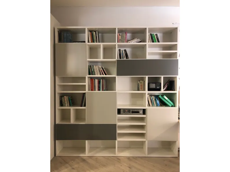 Libreria Tempo in stile moderno di Novamobili in OFFERTA OUTLET