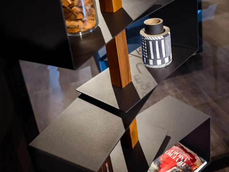 Scopri la Libreria Cattelan Italia in metallo scontata -32%! Tokyo è qui!
