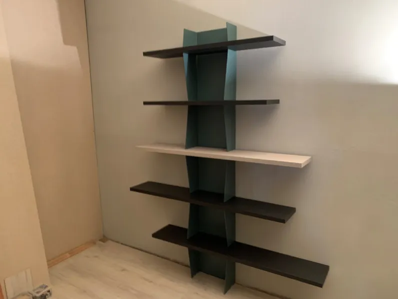 Libreria Tomasella in laminato materico a prezzo Outlet: scopri Versus