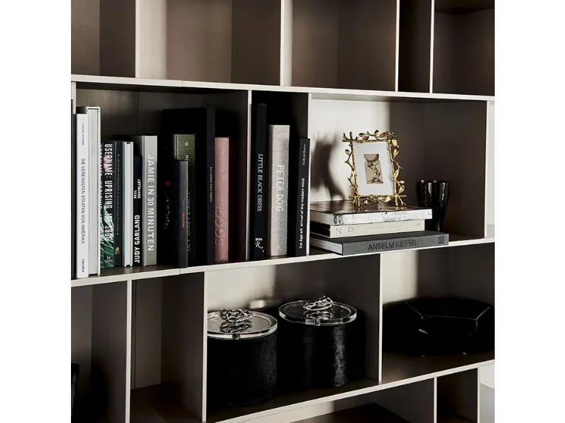 Libreria Wally stile design Wally di Cattelan scontata