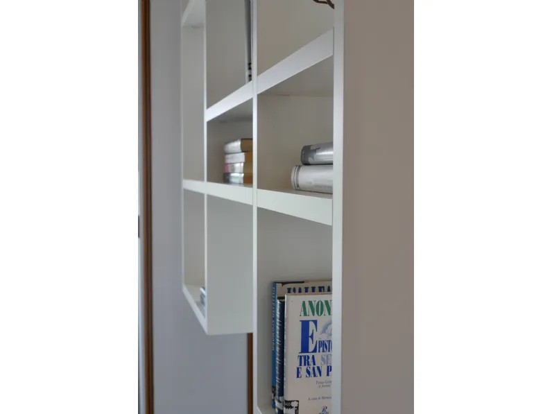 Libreria Weightless di Lago: richiedi il prezzo 