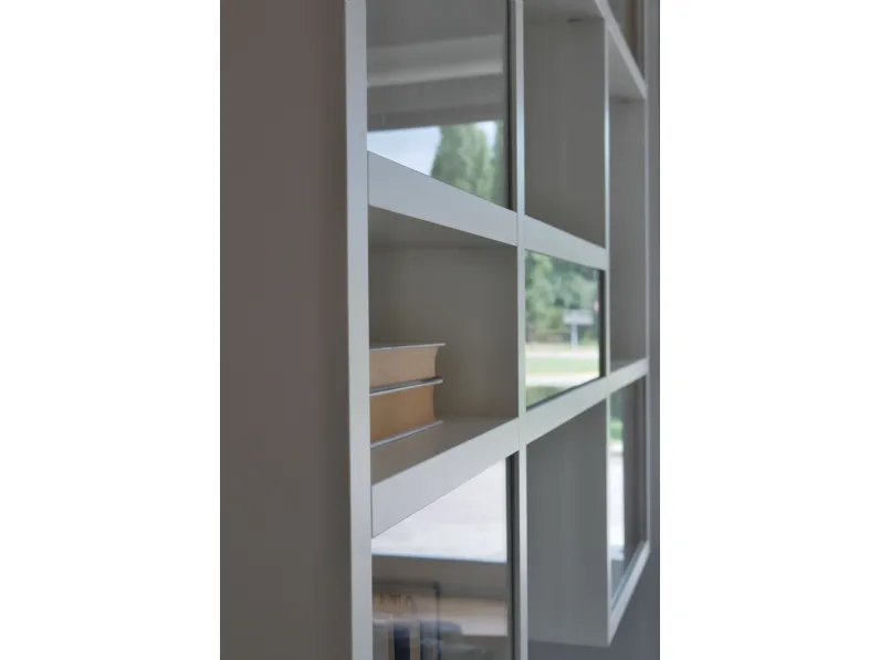 Libreria Weightless di Lago: richiedi il prezzo 