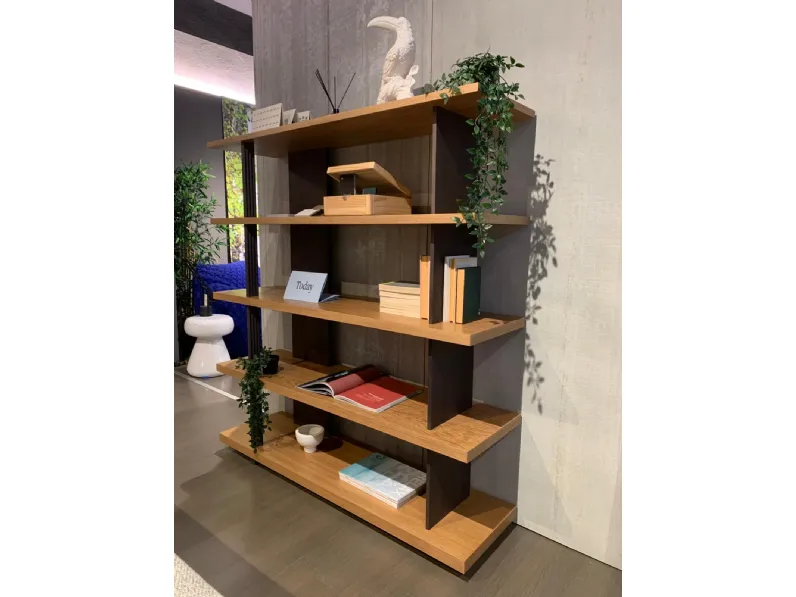 Libreria modello Zero 16 di Devina nais a prezzo riservato 