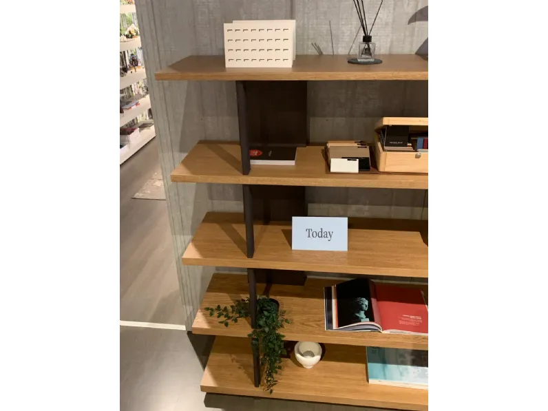 Libreria modello Zero 16 di Devina nais a prezzo riservato 
