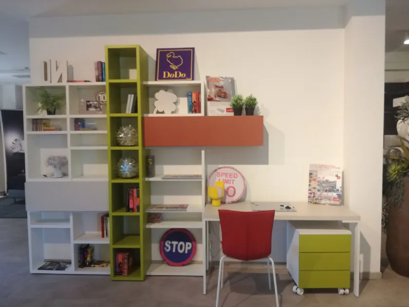 Libreria modello Teca di Doimo cityline in Offerta Outlet