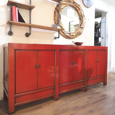 Madia Credenza  cina  laccata rossa   di Nuovi mondi collection con forte sconto