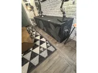 Mobile soggiorno modello Credenza con decorazione bassorilievo  di Dialma brown a prezzo Outlet