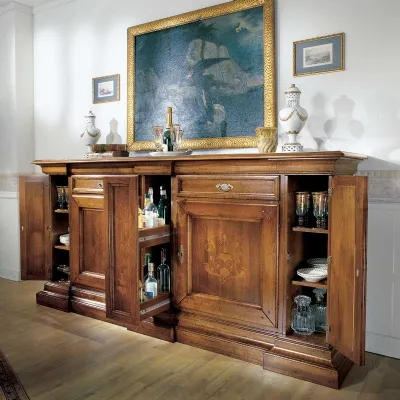 Madia modello Credenza intarsiata con elemento-centrale porta-bottiglie in noce toulipire in promo-sconto del 50% di Artigiani veneti in Offerta Outlet