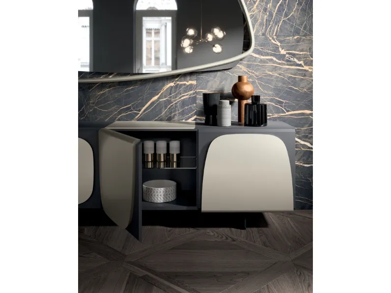 Madia in stile design Trilogy di Ozzio scontata 