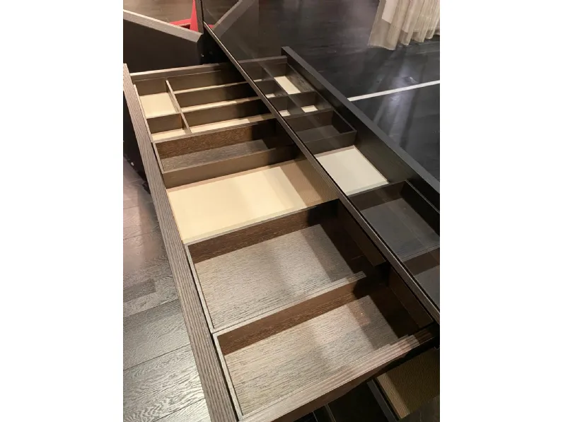 Madia Febe di Poliform in stile design scontata -41%